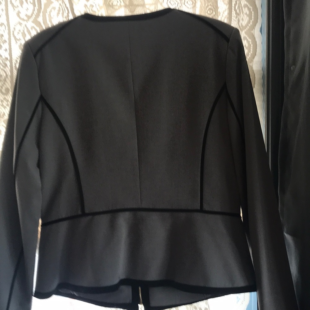 Jacket - Picture 3 of 4